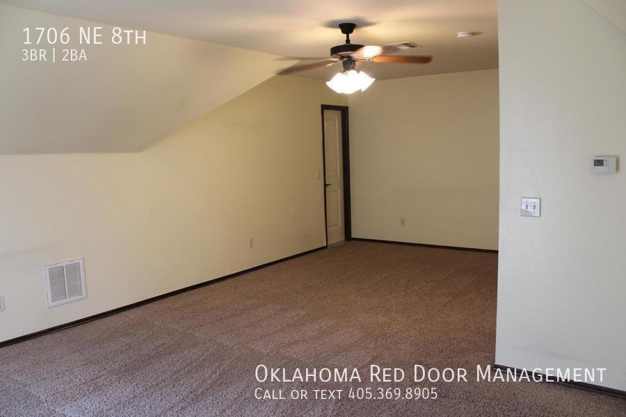 1706 Ne 8th St - Photo 5 of 23