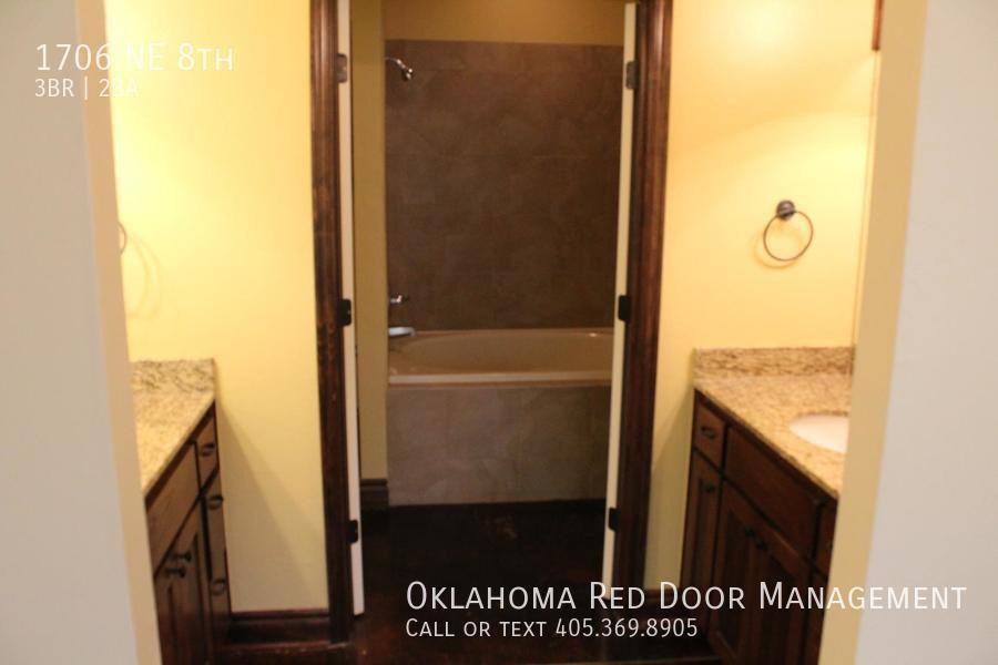 1706 Ne 8th St - Photo 7 of 23