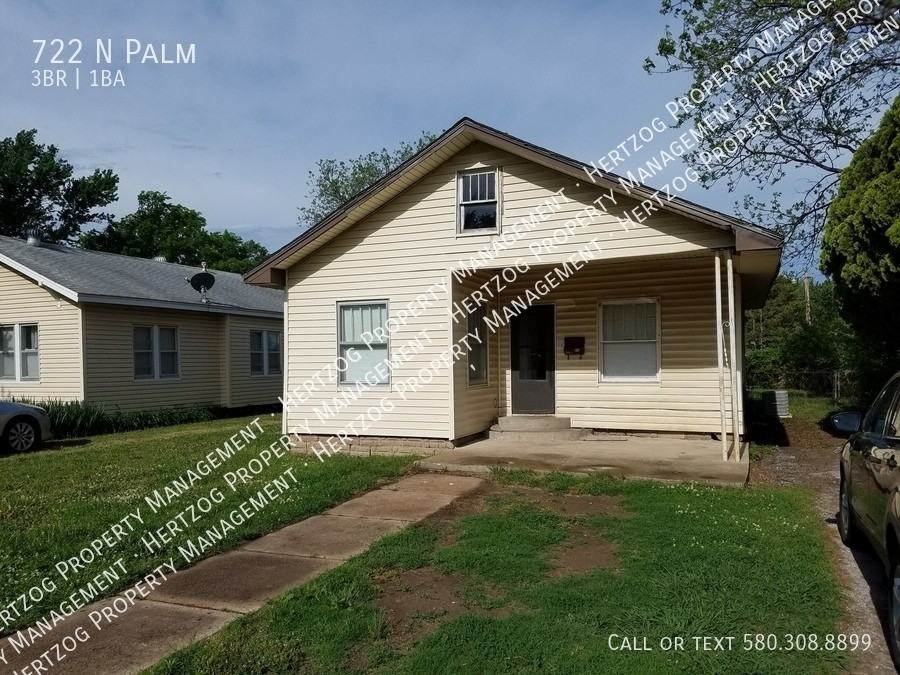 722 N Palm St - Photo 2 of 15