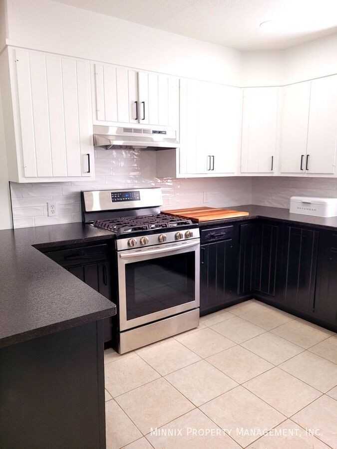 4512 18th St - Photo 4 of 12