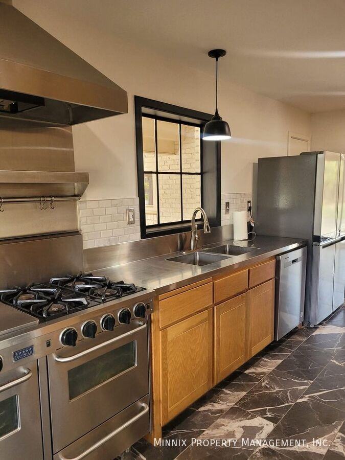 4514 18th St - Photo 2 of 22