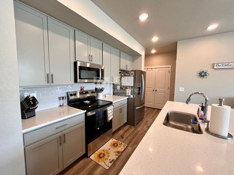 8091 Grey Bark Way - Photo 4 of 25