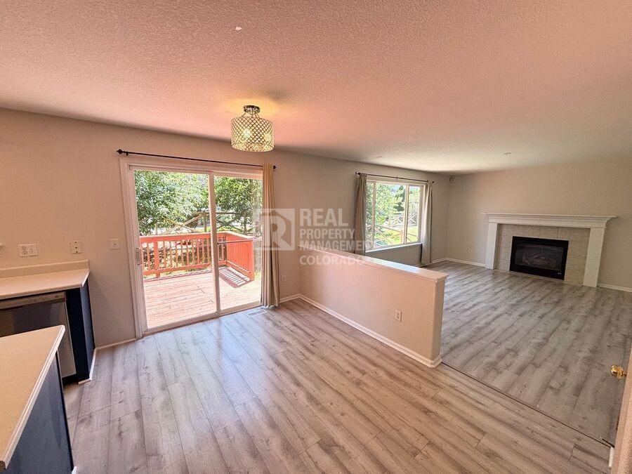 15162 E 118th Ave - Photo 4 of 19
