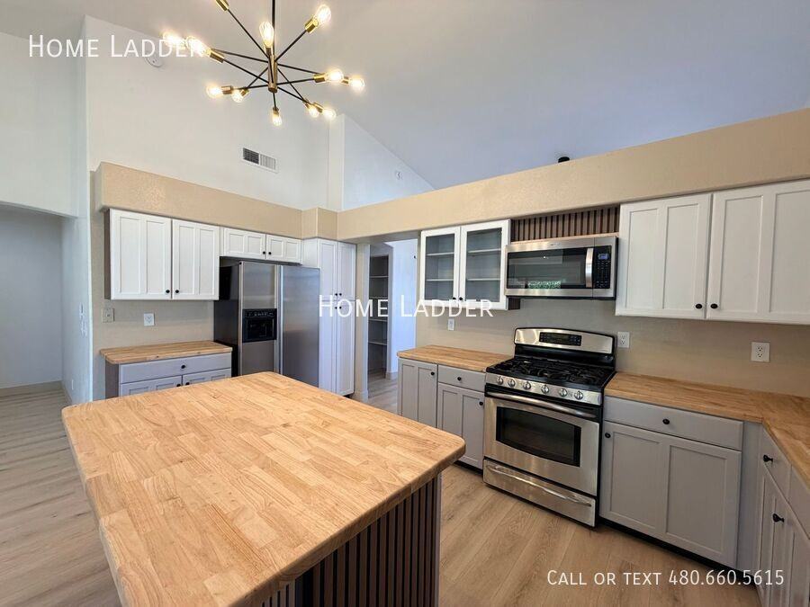1336 E Tradewind Dr - Photo 6 of 20