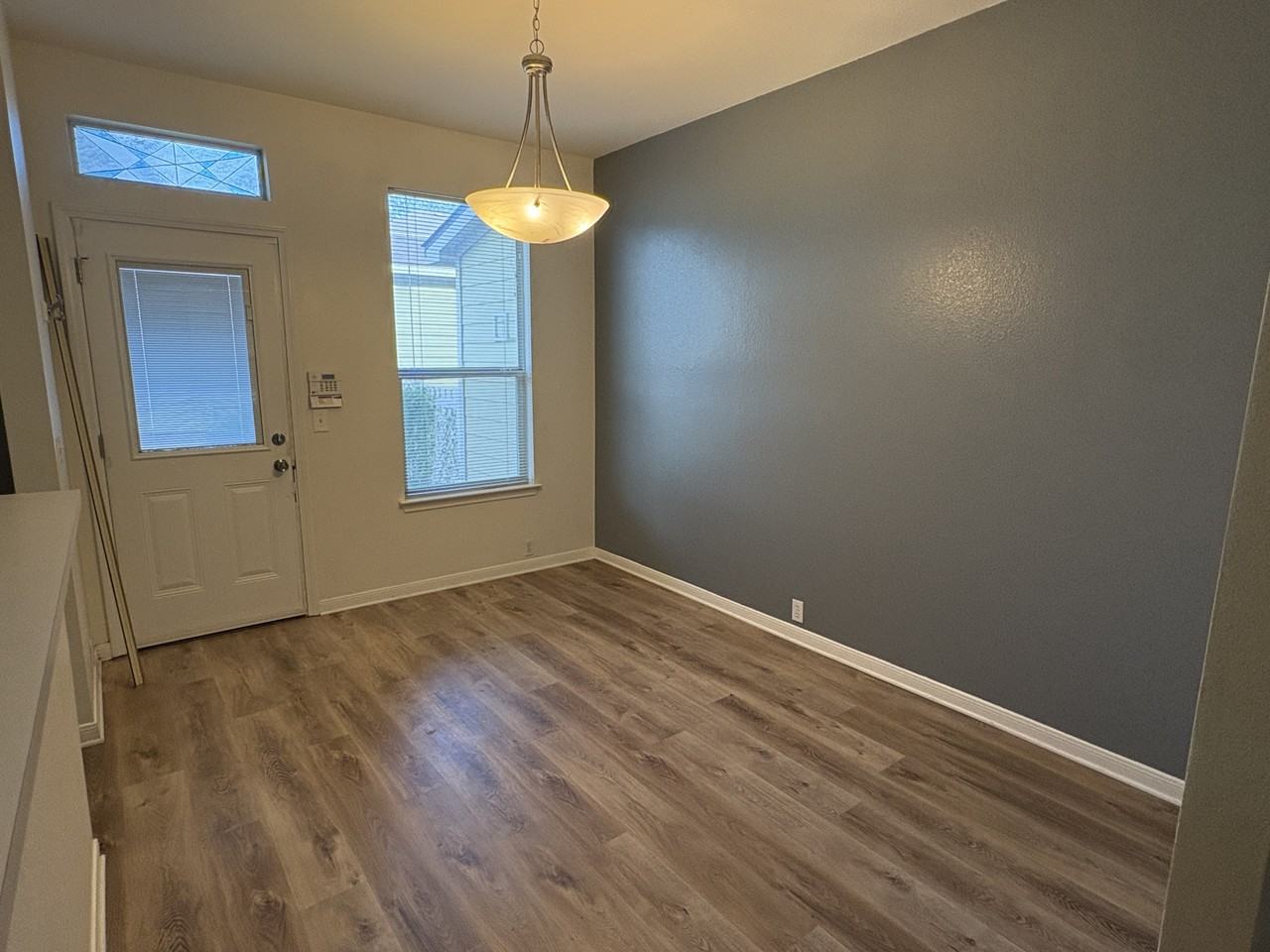 215 MichaelisUnit #1 - Photo 5 of 12