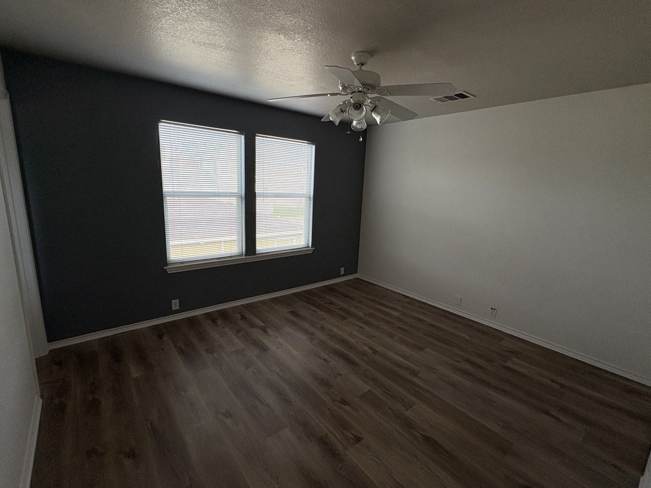 215 MichaelisUnit #1 - Photo 6 of 12