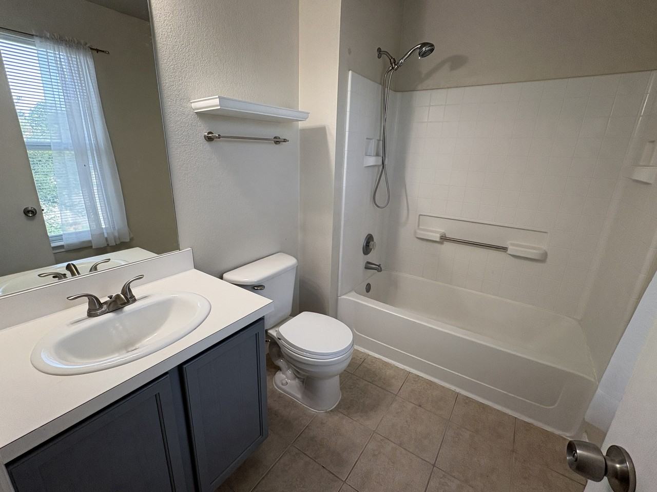 215 MichaelisUnit #1 - Photo 7 of 12