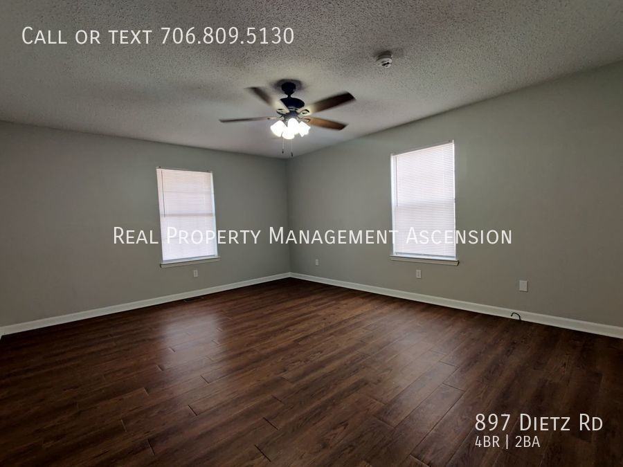 897 Dietz Rd - Photo 5 of 13