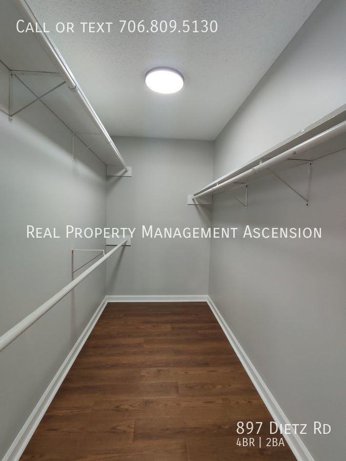 897 Dietz Rd - Photo 7 of 13