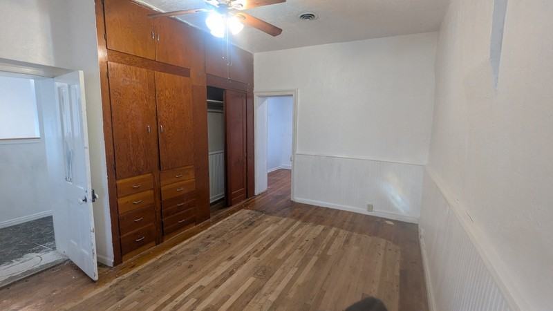168 W Center St - Photo 4 of 8