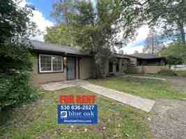 featured image of 422 W 17th St #1