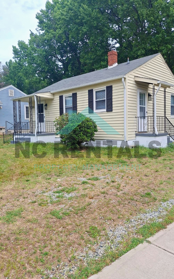 1323 Mayfair Ave - Photo 3 of 16