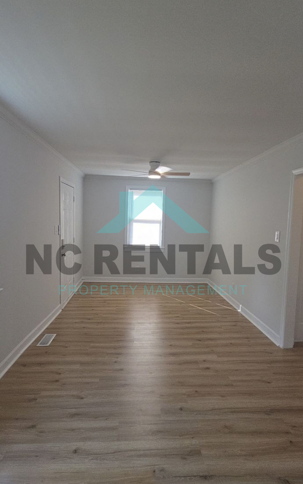1323 Mayfair Ave - Photo 4 of 16