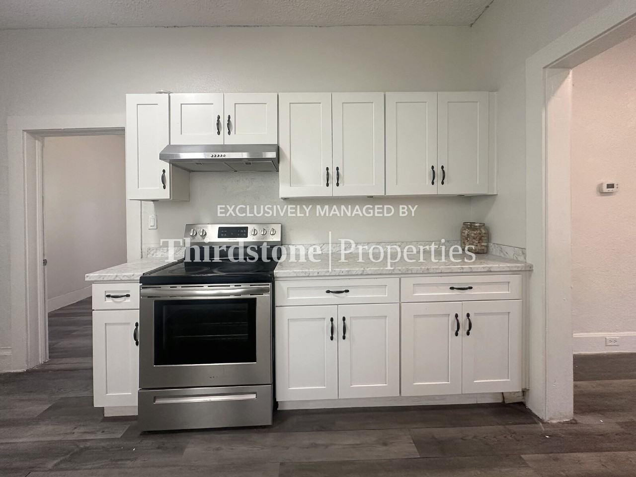 2125 Lambert St - Photo 7 of 18
