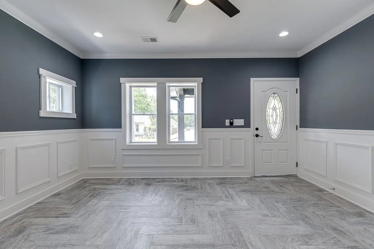 1730 16th Ave N - Photo 3 of 19