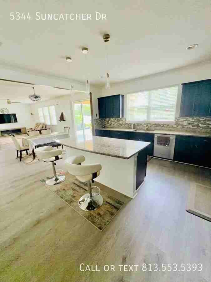 5344 Suncatcher Dr - Photo 7 of 21