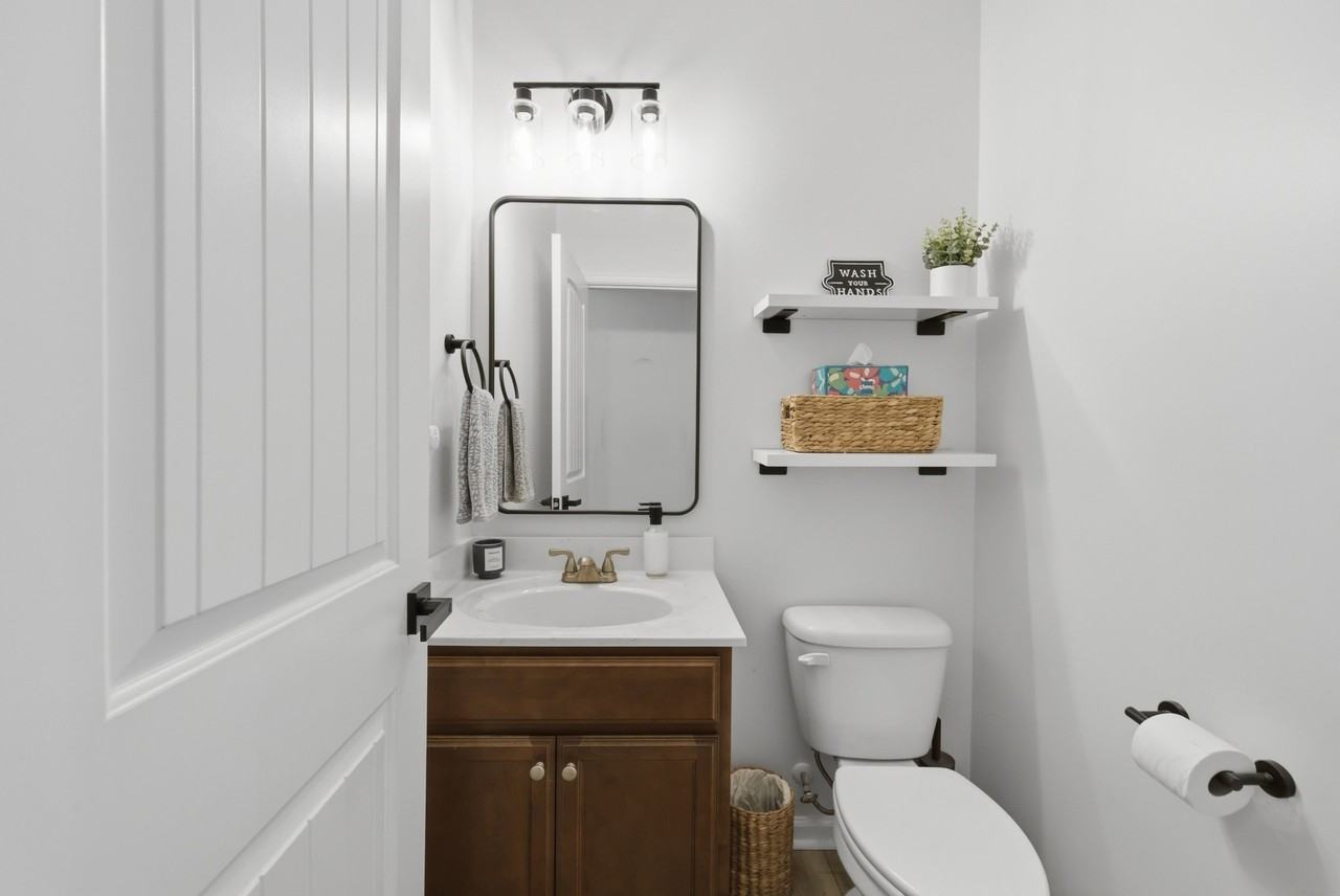 202 Shady Oaks Way - Photo 3 of 20