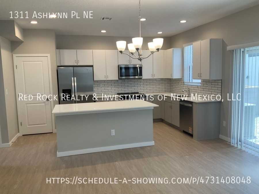 1311 Ashlynn Pl Ne - Photo 3 of 18