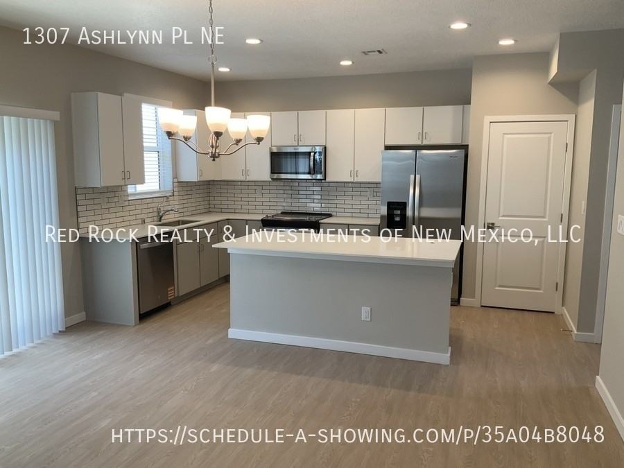 1307 Ashlynn Pl Ne - Photo 2 of 18
