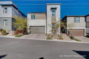 featured image of 10818 Lost Ark Ave