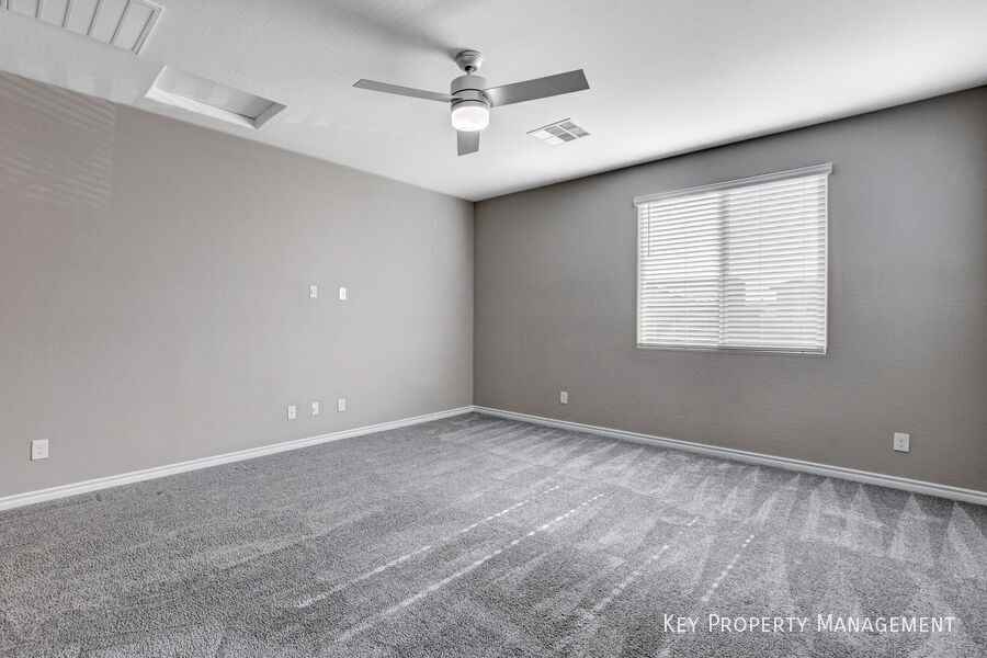 10818 Lost Ark Ave - Photo 7 of 21