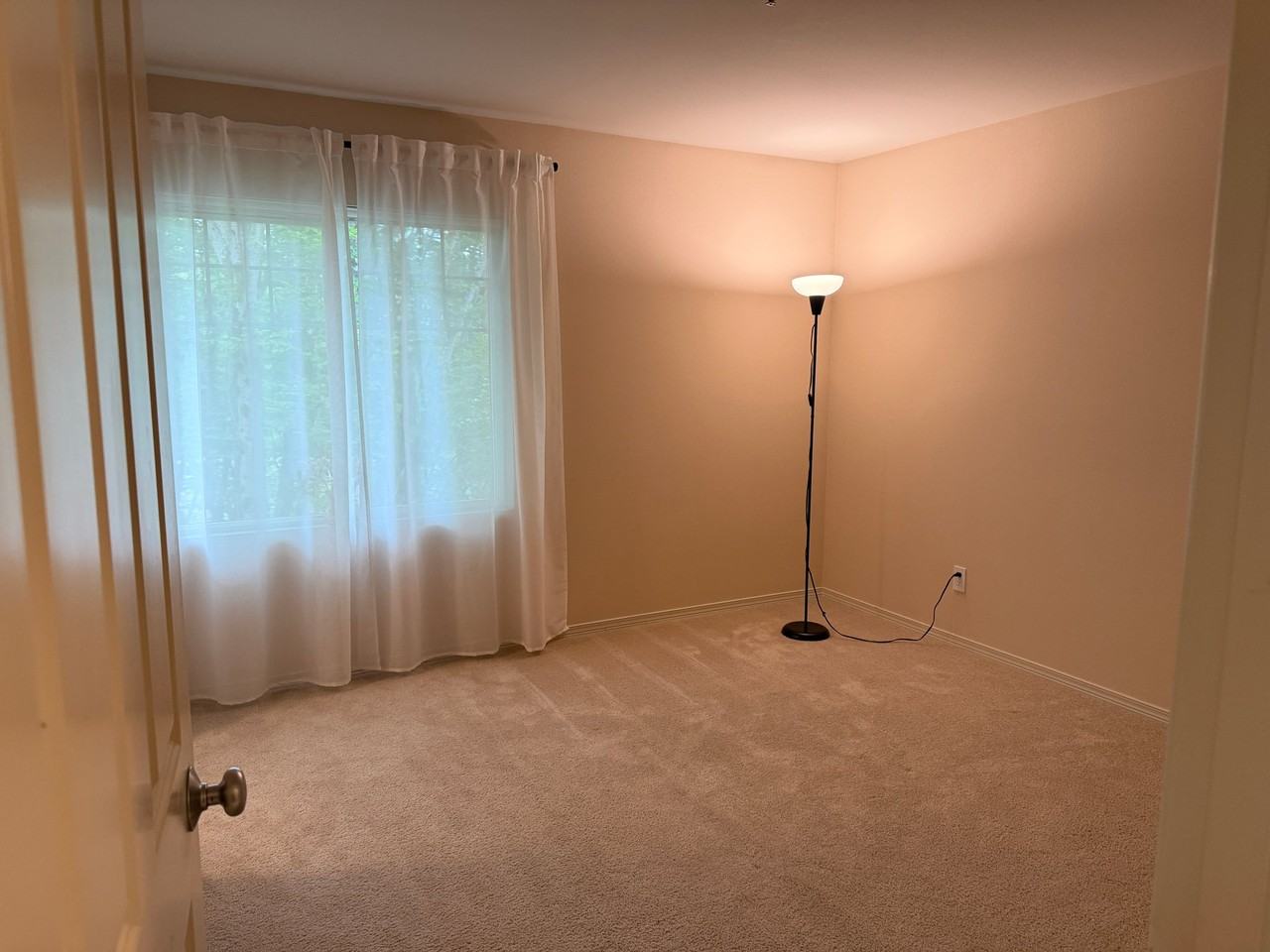 710 240th Way Se - Photo 5 of 8
