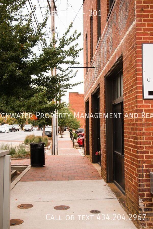 1208 Commerce St #301 - Photo 5 of 50
