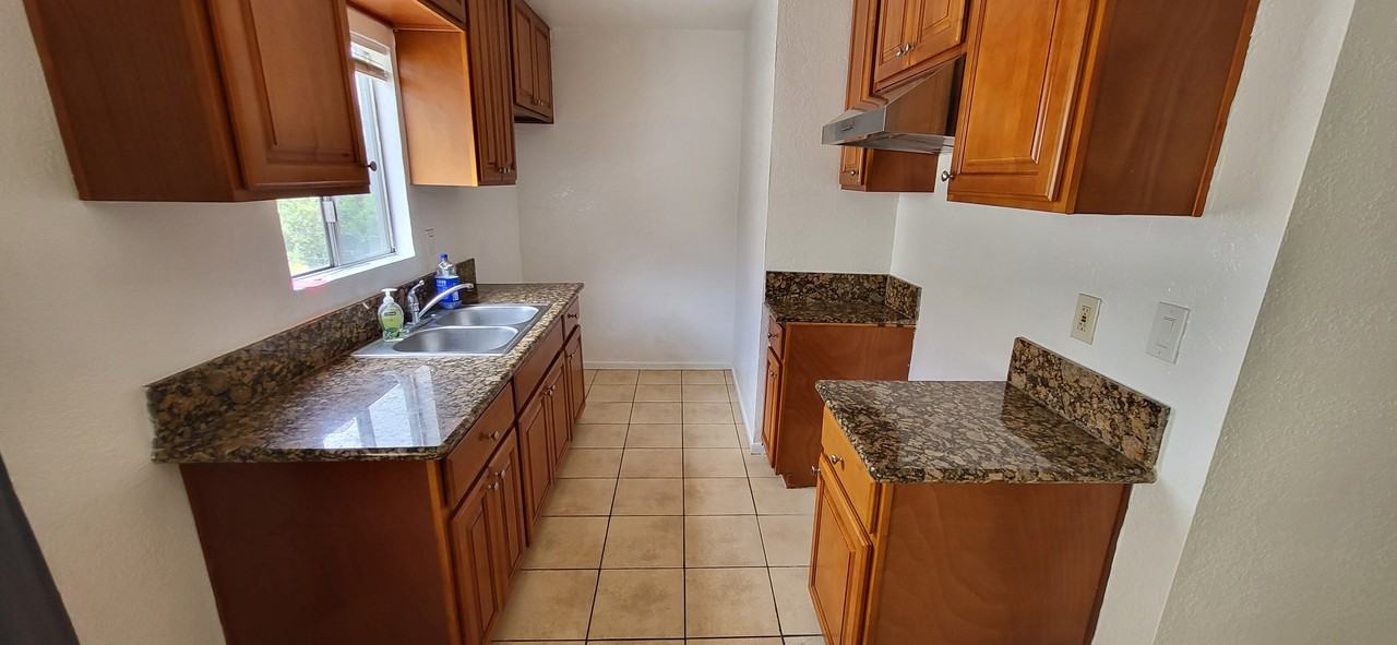 1018 Marview Ave #4 - Photo 4 of 8