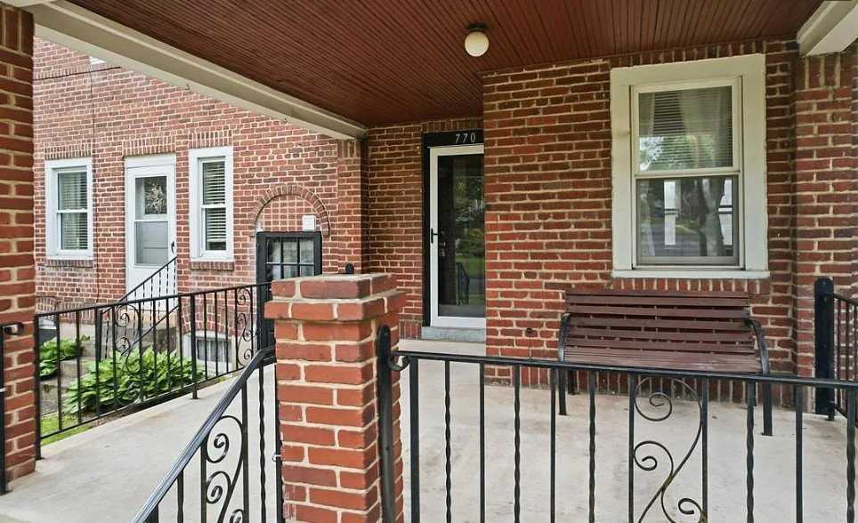770 E Washington Ave - Photo 2 of 16
