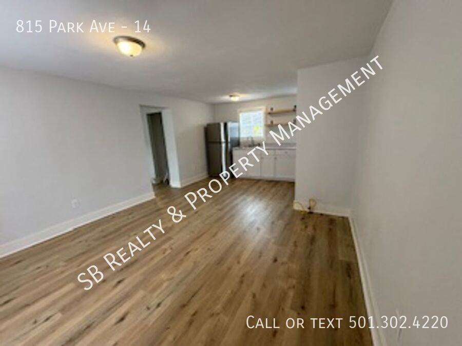 815 Park Ave #14 - Photo 4 of 19