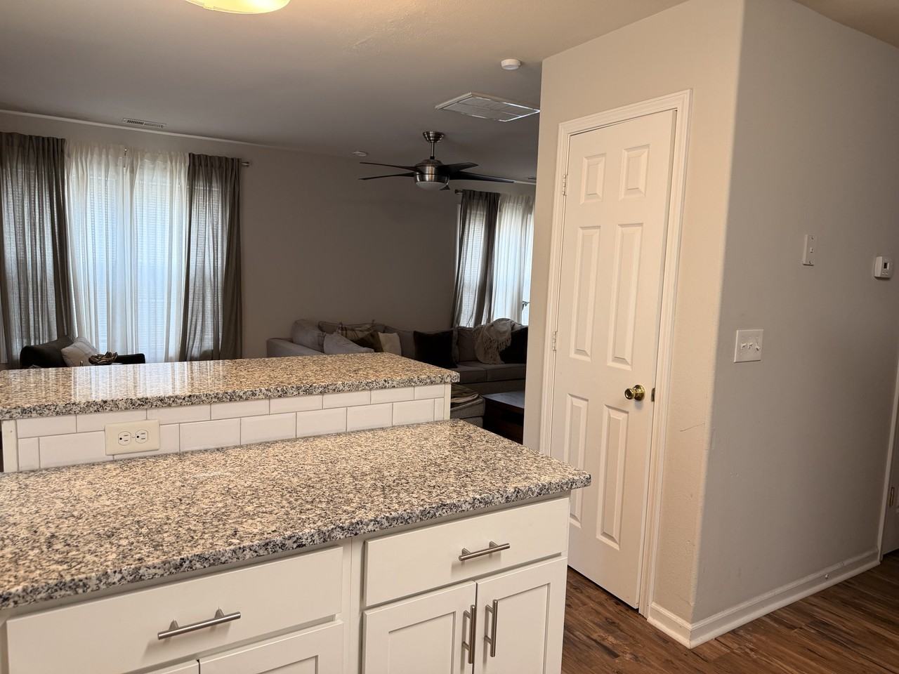 2722 Meadow Knoll Dr - Photo 7 of 20
