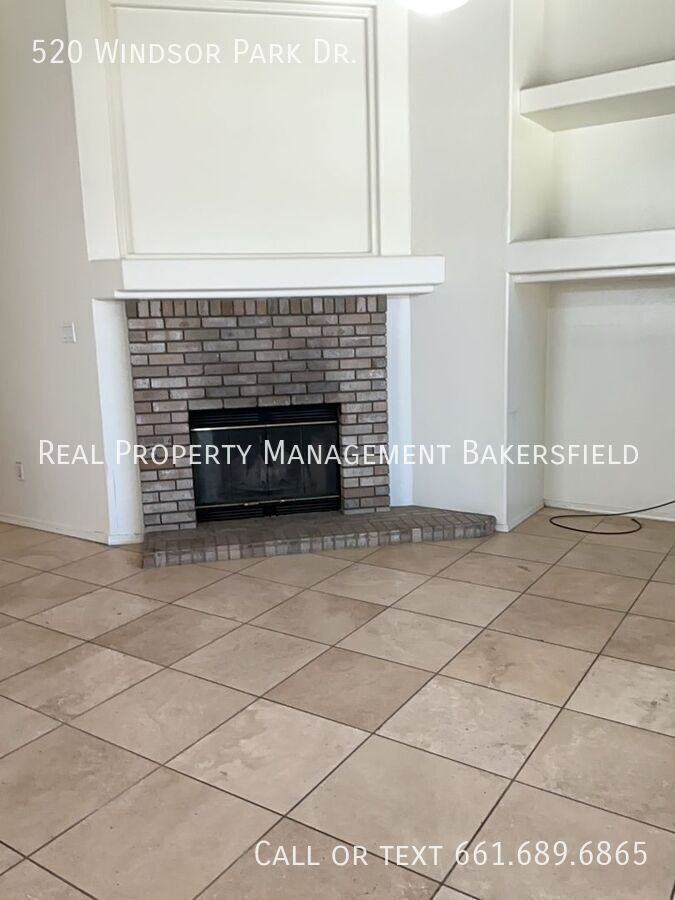 520 Windsor Park Dr - Photo 4 of 13