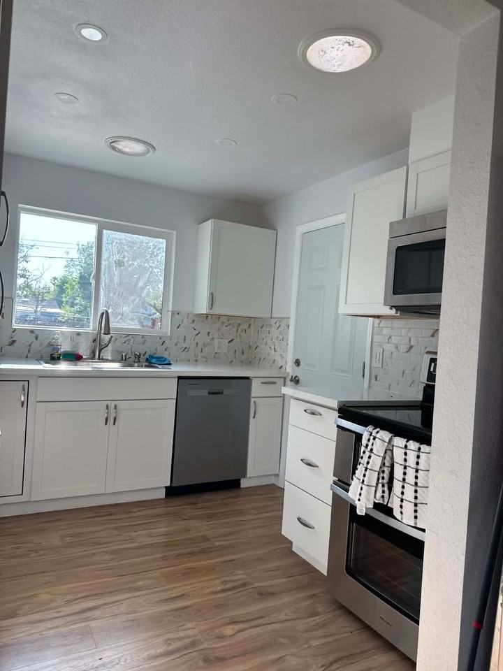2931 Wright St - Photo 7 of 20