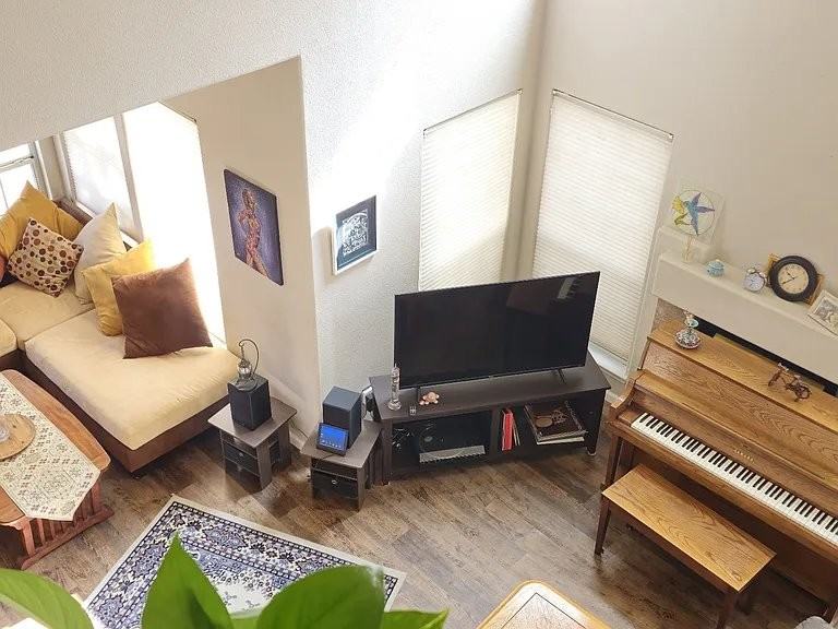 8015 Argyle Ave Ne - Photo 6 of 18