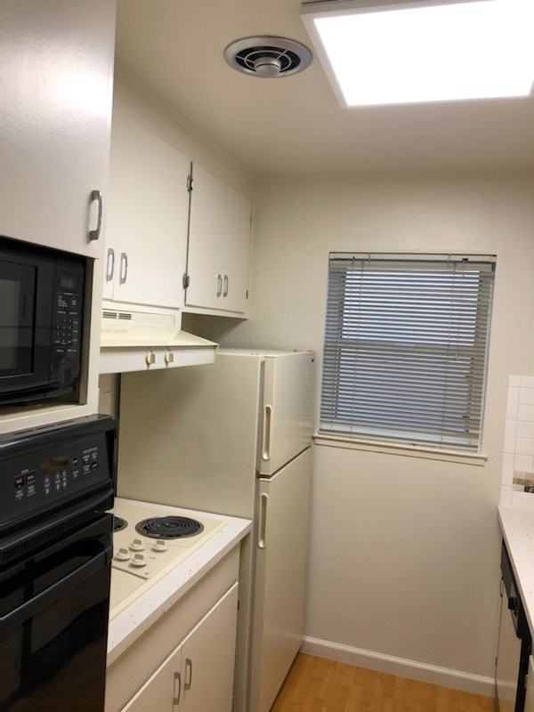 1405 Oak Grove Ave #103 - Photo 5 of 19
