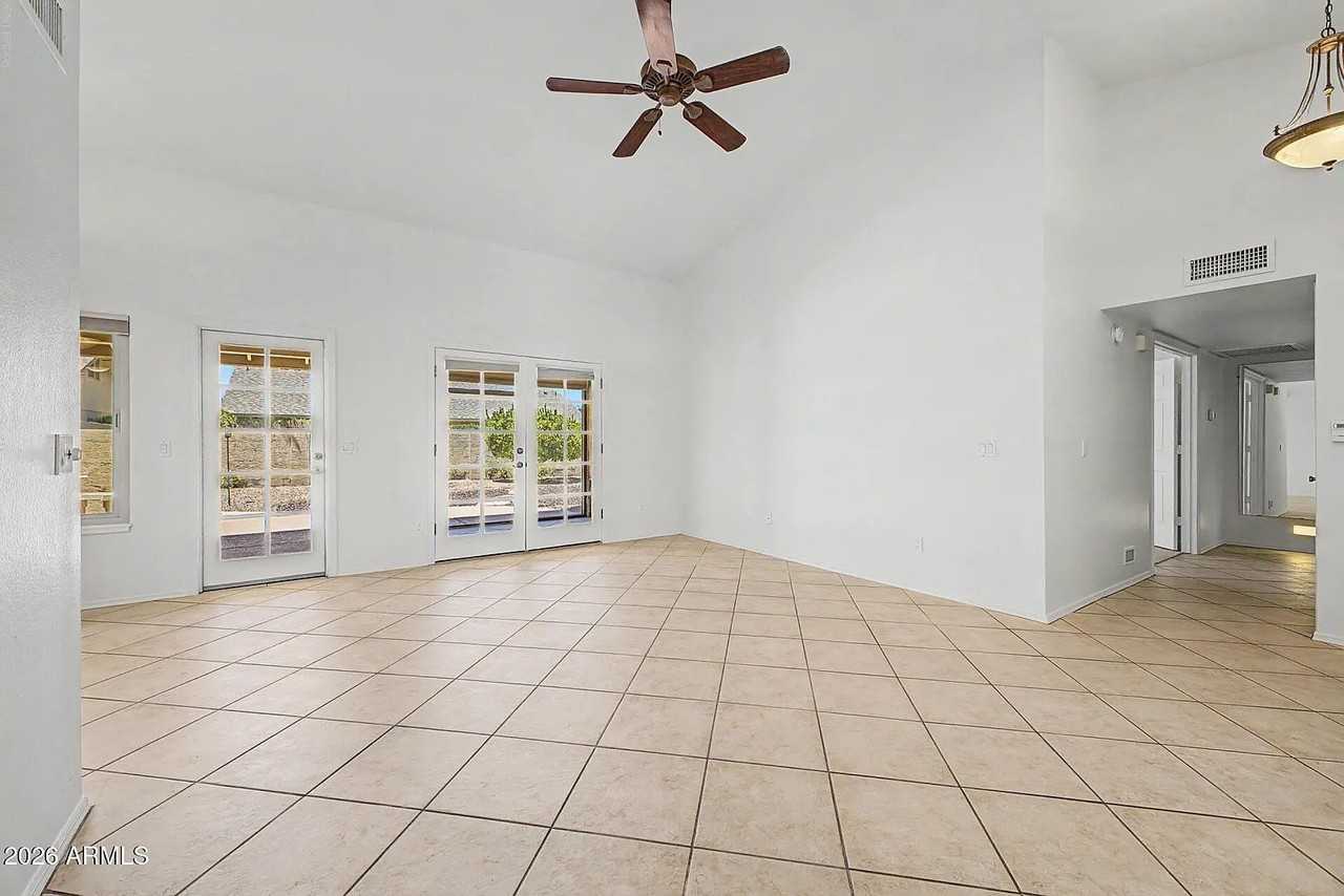 9808 W Behrend Dr - Photo 5 of 18