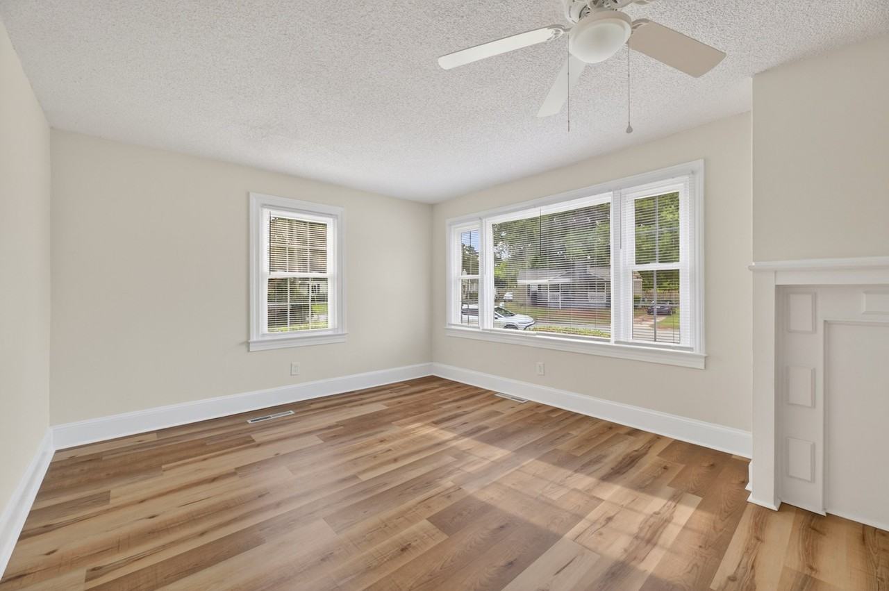 2813 Jackson Dr - Photo 5 of 32