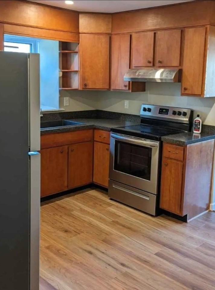 144 N Main St #1stFLEAST - Photo 2 of 5