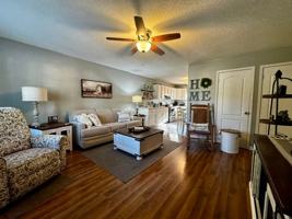 featured image of 210 S 10th St #210
