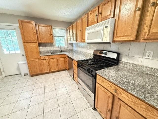 74 Village Ln - Photo 5 of 13