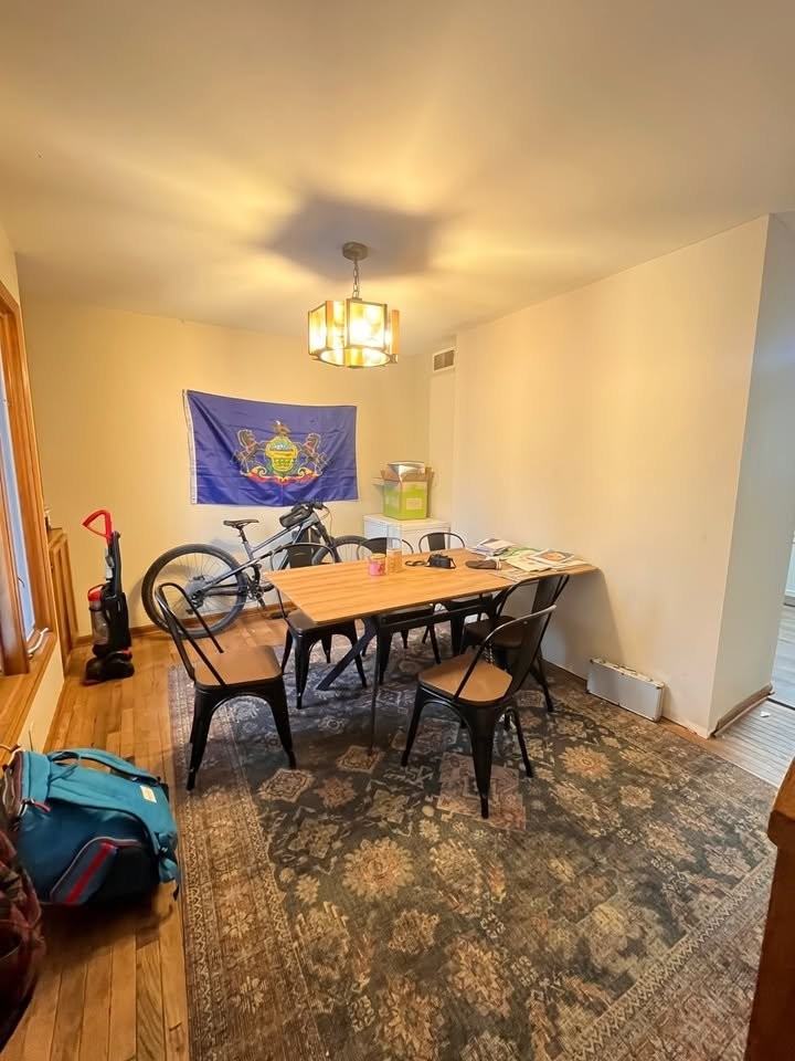 2417 Como Ave Se - Photo 3 of 9