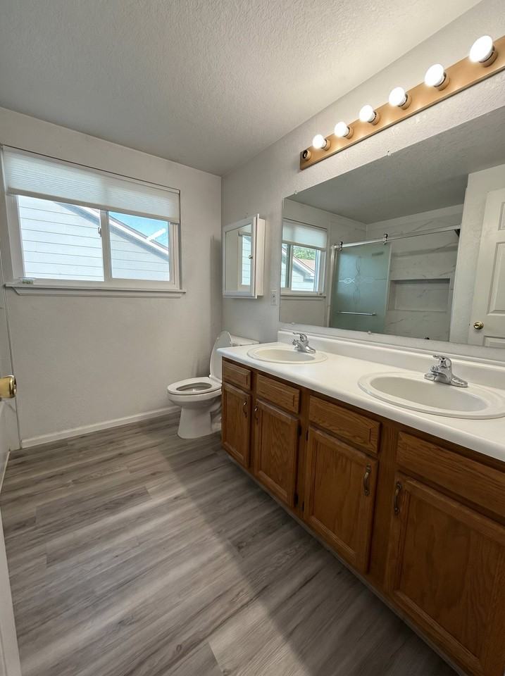 8043 Clay Dr - Photo 6 of 19