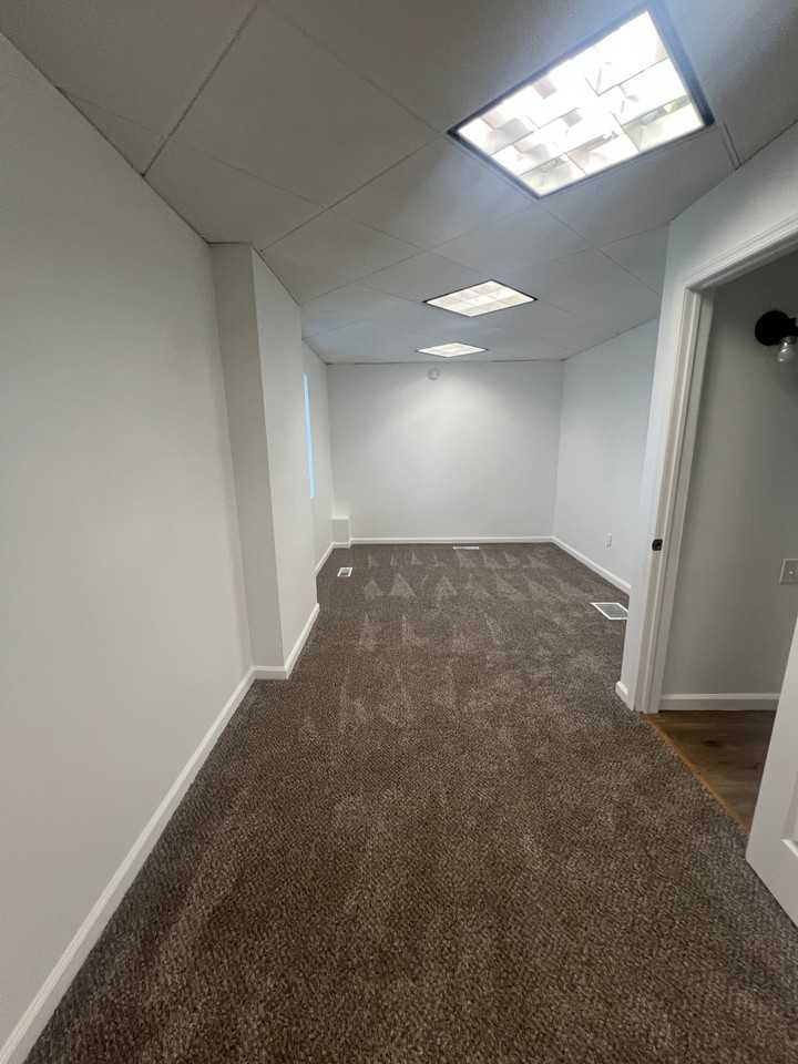 287 2nd Ave - Photo 2 of 5