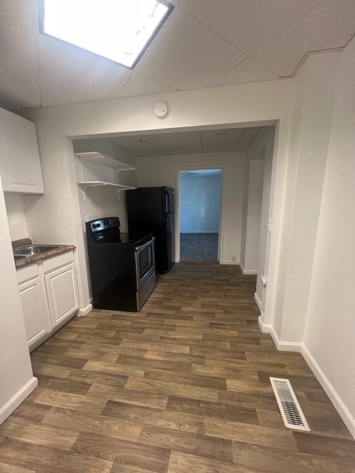 287 2nd Ave - Photo 3 of 5