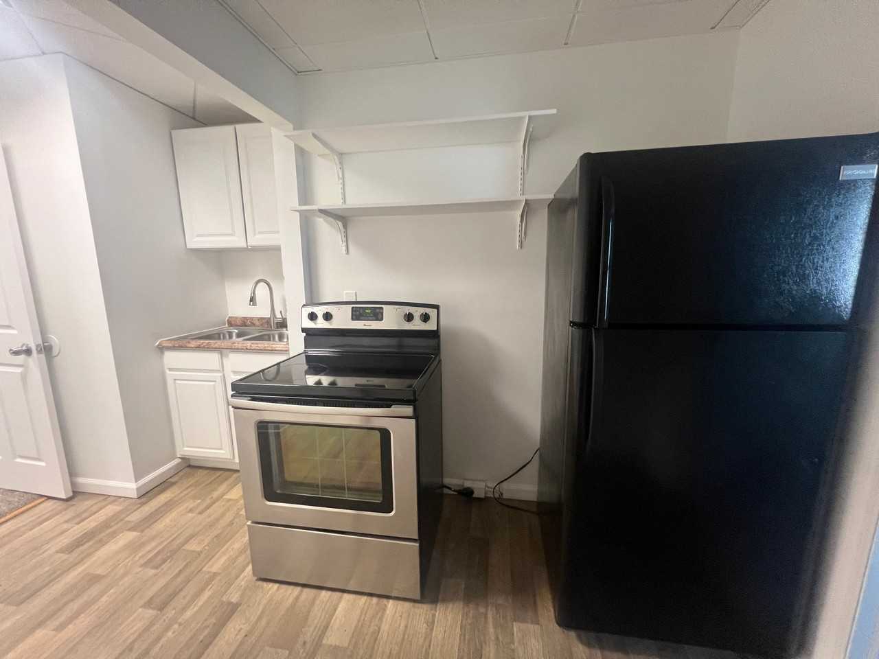 287 2nd Ave - Photo 4 of 5