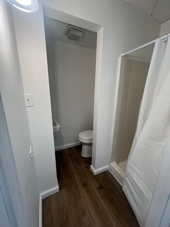 287 2nd Ave - Photo 5 of 5
