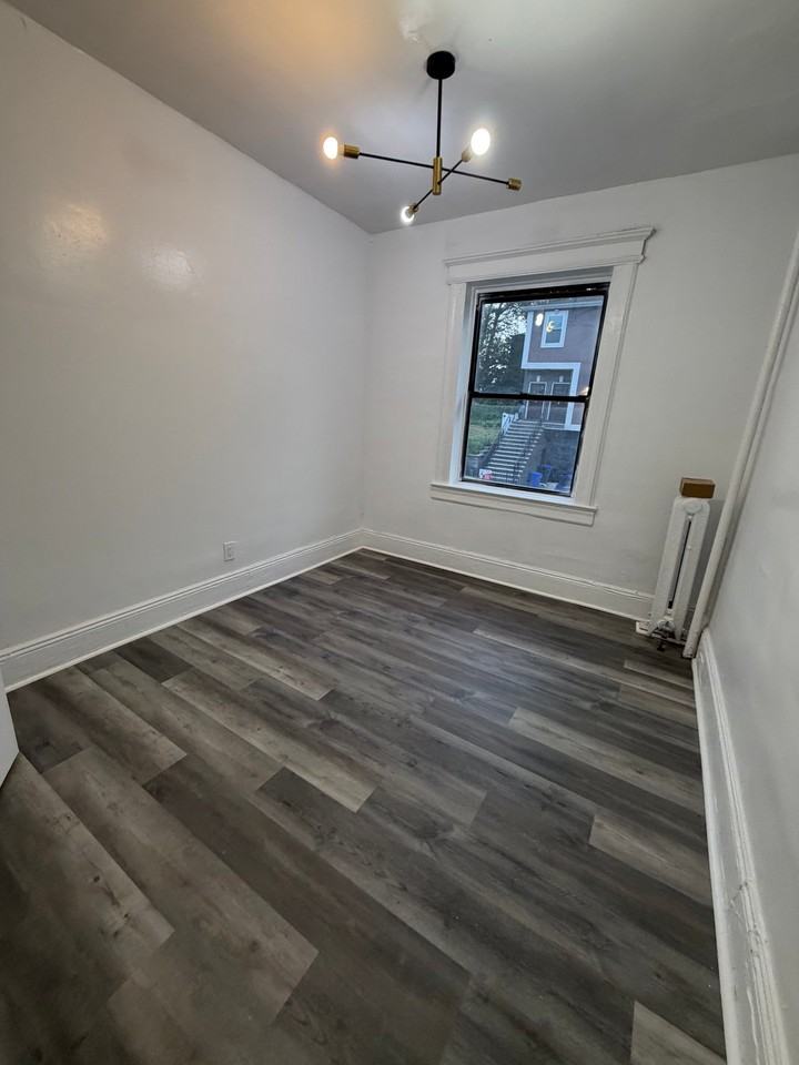 66 N Grove St #4 - Photo 3 of 5