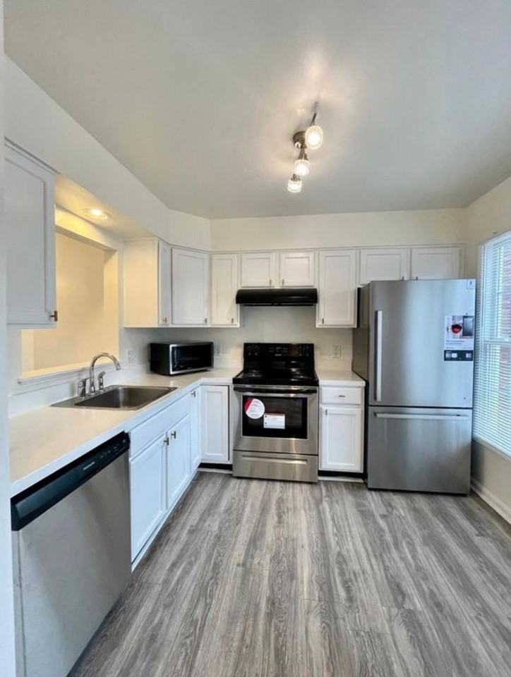 116 Commerce Dr - Photo 5 of 31