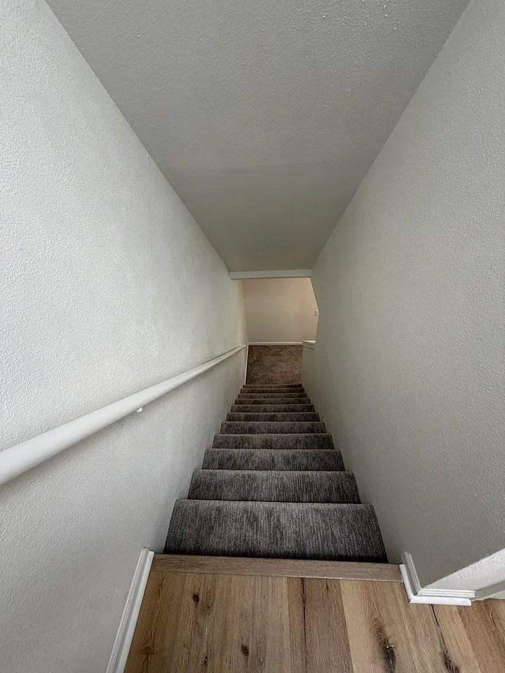 414 N Meldrum St #A - Photo 3 of 19