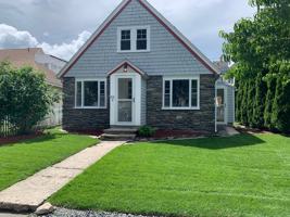 featured image of 32 Shaffner St